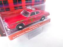 グリーンライト　GREENLIGHT　1/64　1976 Plymouth Fury East Brunswick New Jersey Old Bridge Volunteer Fire Department　プリムス_画像2