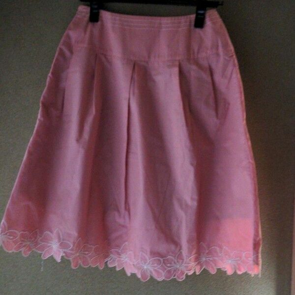 桜色　裾刺しゅうスカート　イマージュ
