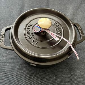 未使用品 ストウブ　ピコ・ココット ラウンド　ブラック 黒 20㎝ staub