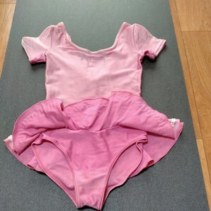 チャコット レオタード スカート付 ピンク 半袖 サイズJUNIOR Mの画像2