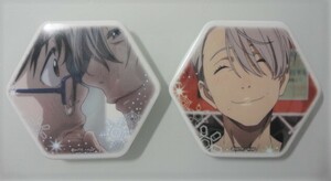 ＠ユーリ!!! on ICE【銀盤缶バッジコレクション】2個セット（ヴィクトル＆勇利）＠ 