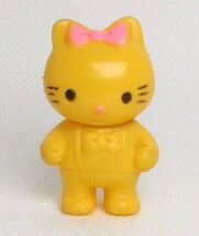 ハローキティ Hello Kitty キティちゃん パチ パチもの ミニ・ミニ ソフビ人形 黄色 yellow 約4,3cm_画像5