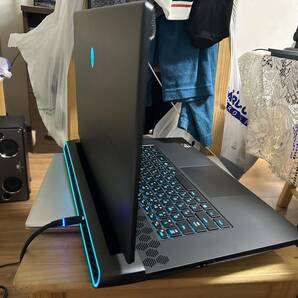 DELL Alienware m17 R5 AMD RYZEN 7-6800H 3.20GHZ/RAM 16GB/SSD(NVME) 512B/WIN 10/17.3インチフルFHD/新品/訳あり品の画像3