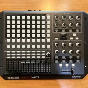 AKAI アカイ APC40 MIDIコントローラ 通電のみ確認済 の画像1