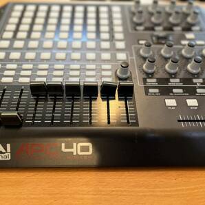 AKAI アカイ APC40 MIDIコントローラ 通電のみ確認済 の画像3