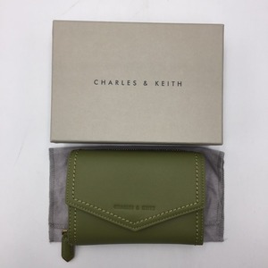 三つ折り財布 CHARLES&amp;amp;amp;KEITH ステッチトリム エンベロープウォレット オリーブ 美品