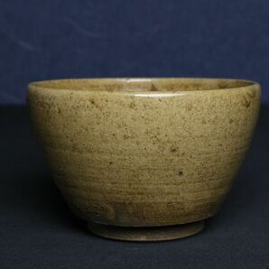 【LIG】時代物 古唐津 黄唐津 茶碗 10.5㎝ 箱付 茶道具 古美術品 コレクター収蔵品[.O]24.04の画像3