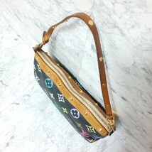 【美品】LOUIS VUITTON モノグラムマルチカラー ポシェットアクセソワール アクセサリーポーチ スタッズ M92648 コーティングレザー/ヌメ革_画像8