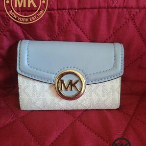 【MICHEAL KORS】 キーケース 6連 ペール/ブルー