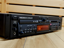 ★01 完動美品 稼働時間極少 TASCAM MD-CD1BMK3 バランス装備 2013年業務用MDLP/CD複合機 取説/電源コード/新品MD付 ★_画像6