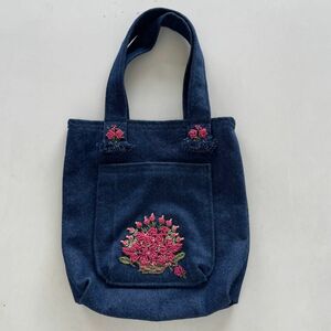 トートバッグ ハンドメイド 刺繍 バッグ　花柄