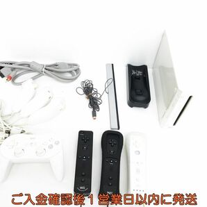 【1円】任天堂 ニンテンドーWii 本体 周辺機器 セット まとめ売り 未検品ジャンク リモコン ハンドル等 F08-987yy/G4の画像1