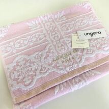 未使用 ウンガロ ungaro 大判 フェイスタオル 約34×76cm 無撚糸 厚地 綿100% ロゴ刺繍 ピンク系 タオル 内野(株)_画像2