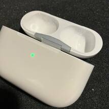 正規品 最安 美品 送料無料 動作確認済み Apple 純正 Air Pods Pro A2083 A2084 A2190 アップル エアーポッズ プロ 本体 MWP22J/A 管理46_画像2