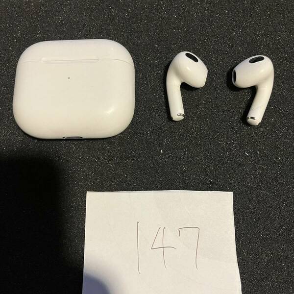 正規品 最安 美品 送料無料 動作確認済み Apple 純正 Air Pods 第3世代 MPNY3J/A A2564 A2565 A2897 アップル エアポッズ 本体 管理147