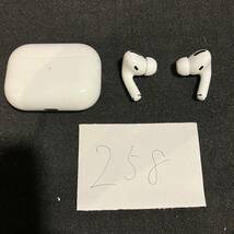 正規品 最安 美品 送料無料 動作確認済み Apple 純正 Air Pods Pro A2083 A2084 A2190 アップル エアーポッズ プロ 本体 MWP22J/A 管理258_画像1