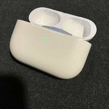 正規品 最安 美品 送料無料 動作確認済み Apple 純正 Air Pods Pro A2083 A2084 A2190 アップル エアーポッズ プロ 本体 MWP22J/A 管理279_画像2