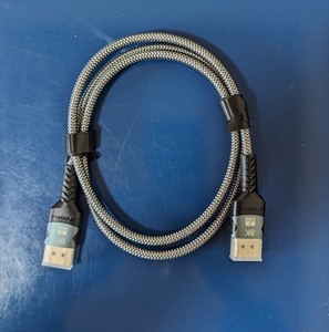 DisplayPort cable 1m 2 ps unused 