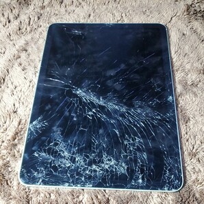 Apple iPad Air 第4世代 64GB Wi-Fi A2072 液晶割れ 初期化済 ジャンク品 の画像5