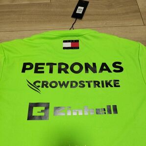 2023 メルセデスＡＭＧペトロナスF1 チーム支給品 セットアップTシャツ Mサイズ 新品 非売品 ハミルトン ラッセル TOMMYHILFIGER 日本GPの画像6