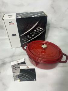 未使用品 staub/ストウブ ピコ・ココット 27cm オーバル チェリー（レッド）両手鍋 鋳物 ホーロー