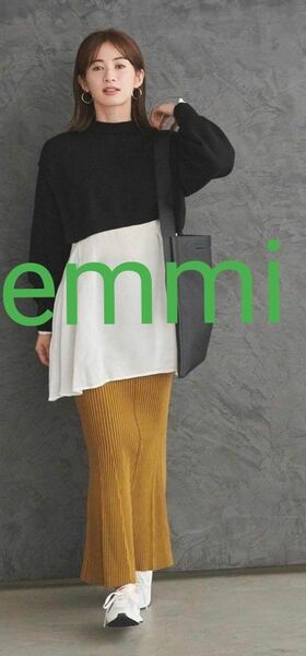 emmi マーメイドラインスカート　ヘムフレア