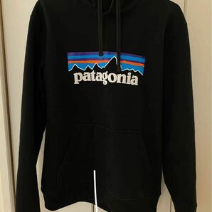 patagonia ブラック S 黒 パーカー