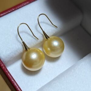 AB356 K18 large grain 11.5~12mm south . White Butterfly pearl hook earrings less toning 