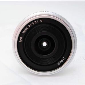 1円スタート！新品級 ★パナソニック ルミックス G 14mm/F2.5 ASPH. シルバー 希少品 単焦点 広角レンズ マイクロの画像3