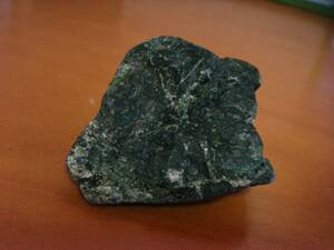 稀少 チェコ産　ピッチブレンド 高品質　原石 ラジウム鉱石 ラドン