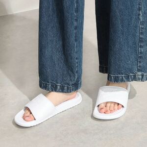 NIKE WMNS BENASSI JDI WHITE 343881-115/25cm 快適でクッションの効いた履き心地◎