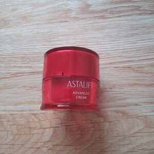 アスタリフト アドバンストクリーム ３０g