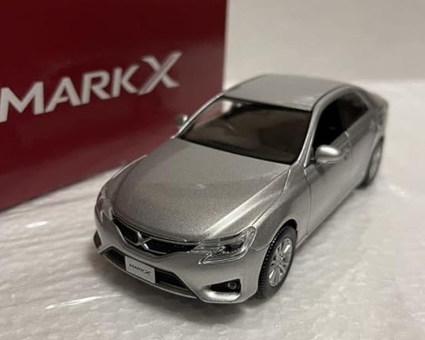 非売品 トヨタ 1/30 オフィシャルミニカー マークX シルバーメタリック