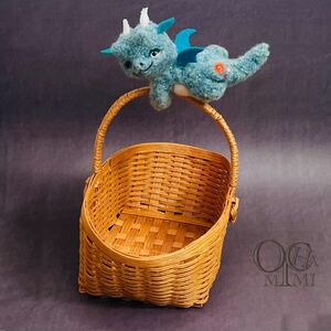  baby Dragon miniature dragon . dragon wool felt hand made ..... West Dragon doll small articles basket eko craft 