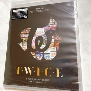 TWICE JAPAN DEBUT 5th Anniversary 『T・W・I・C・E』＜通常盤/初回仕様＞