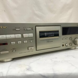 Y1544 中古品 オーディオ機器 カセットデッキ TEAC ティアック V-1050の画像1