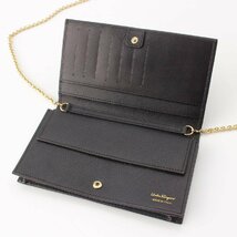 【サルバトーレフェラガモ】Salvatore Ferragamo ヴァラリボン レザー チェーンウォレット 長財布 ポーチ ブラック【中古】204876_画像5