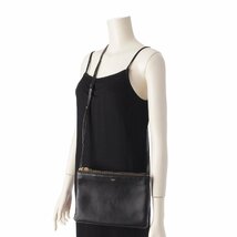 【セリーヌ】Celine　ラージトリオ スムースカフスキン ショルダーバッグ ゴールド金具 171453 ブラック 【中古】【正規品保証】206574_画像10