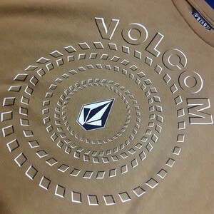 最値!未使用・デッドストック品!希少旧ロゴ!名作廃盤デザイン!ボルコム【VOLCOM】両面 プリント Tシャツ!メキシコ製!完売!カーキ!Mサイズ