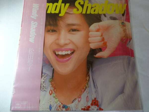 LP「松田聖子 Windy Shadow ウィンディ・シャドウ」ハートのイアリング、ピンクのモーツァルト、他、 ＜レコード＞