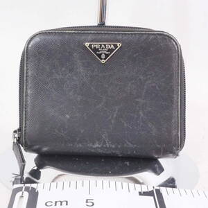 プラダ 三角ロゴプレート PRADA MILANO レザー ブラック カード入れ 札入れ 小銭入れ 二つ折り 財布[Pa1501-YC3