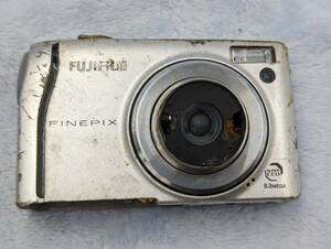 デジタルカメラ FUJIFILM FINEPIX F40fd 現状品 動作未確認 ジャンク扱い 部品取り