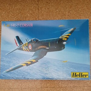Hellerエレール　1/48　F4U-7コルセア　フランス空軍