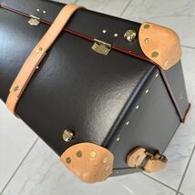 定価¥363,000 現行品【超美品】グローブトロッター GLOBE-TROTTER サファリ ラージ スーツケース 2ホイール 鍵付_画像8