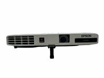 美品 EPSON エプソン EB-1776W H476D ビジネスプロジェクター ホワイト 本体 映像機器 PROJECTOR 会議 仕事 オフィス office 高性能_画像2