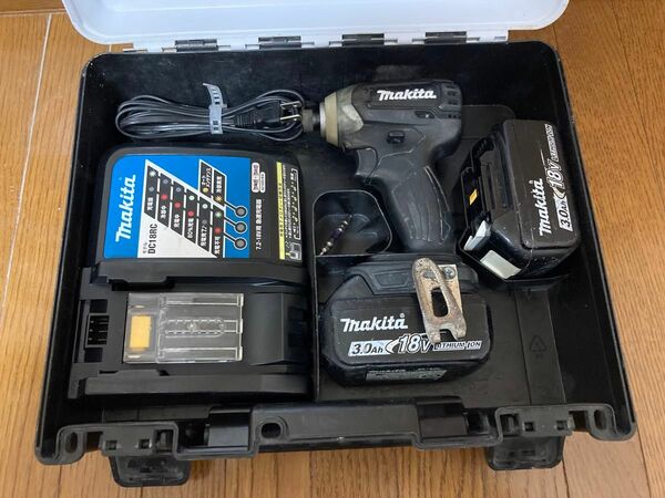 マキタ makita 充電式 インパクトドライバー　TD147完動中古品