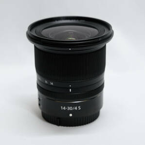 【外観美品】 Nikon ニコン NIKKOR Z 14-30mm f/4 S 超広角 ズームレンズ 保護フィルター付き 送料無料の画像2