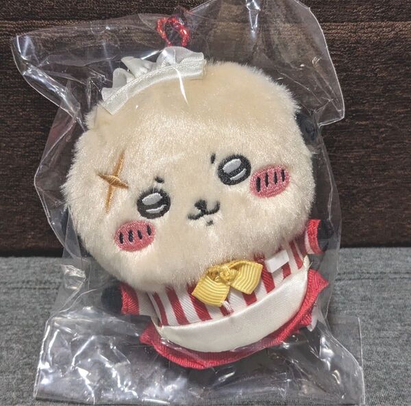 ちいかわ ちいかわレストラン ホール担当なマスコット ラッコ ぬいぐるみ