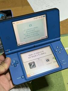 任天堂 ニンテンドー Nintendo DSi LL 綺麗　アダプター付き　バッテリー無し　動作品