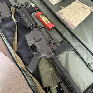 訳あり☆東京MARUI マルイ GOLT. M4A1 CARBINE 電動ガン マガジン2個 ケース付 の画像4